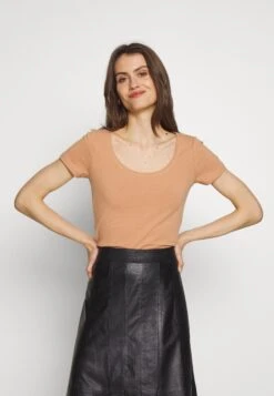 Anna Field 3 Pack - T-Shirt Basique - White/Camel/Black 13 Anna Field 3 Pack - T-Shirt Basique - White/Camel/Black -Anna Field 1899c4648410408eb69cb60c3e22ef8a