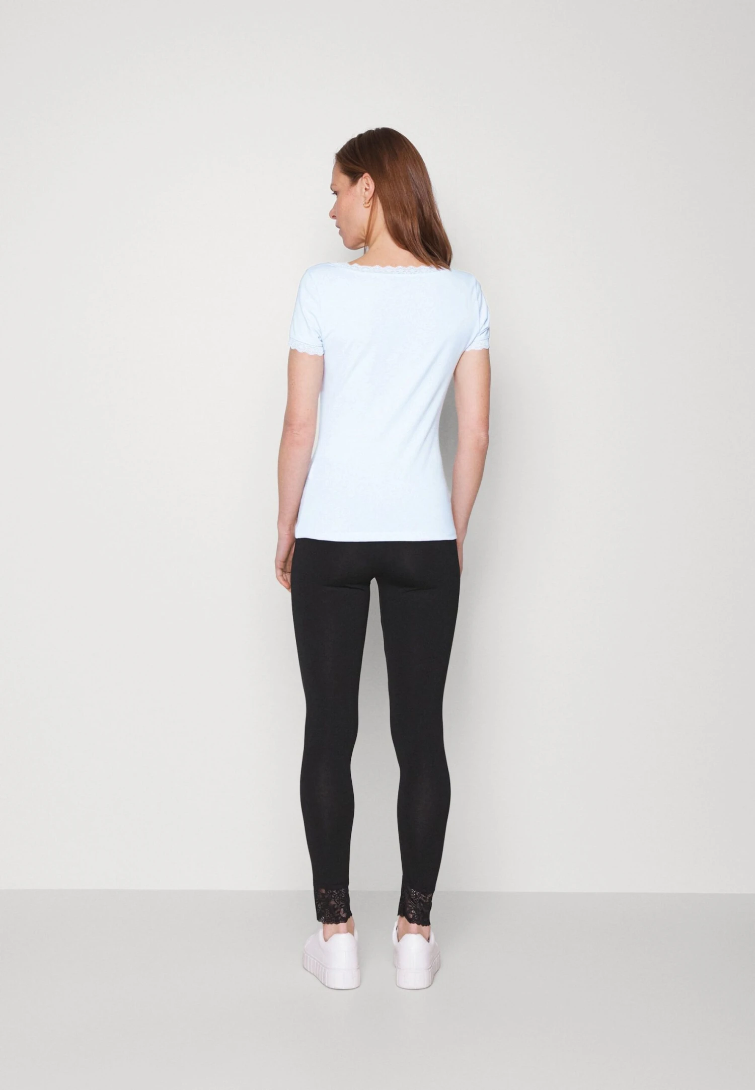 Anna Field T-Shirt Basique - Light Blue 5 Anna Field T-Shirt Basique - Light Blue – Image 3