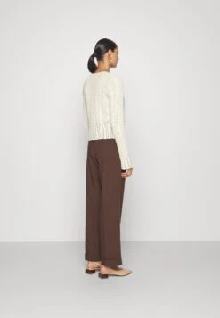 Anna Field Pointelle Bolero - Gilet - Offwhite 11 Anna Field Pointelle Bolero - Gilet - Offwhite -Anna Field 370d2612e3964abbb262b7e525e4fe8e