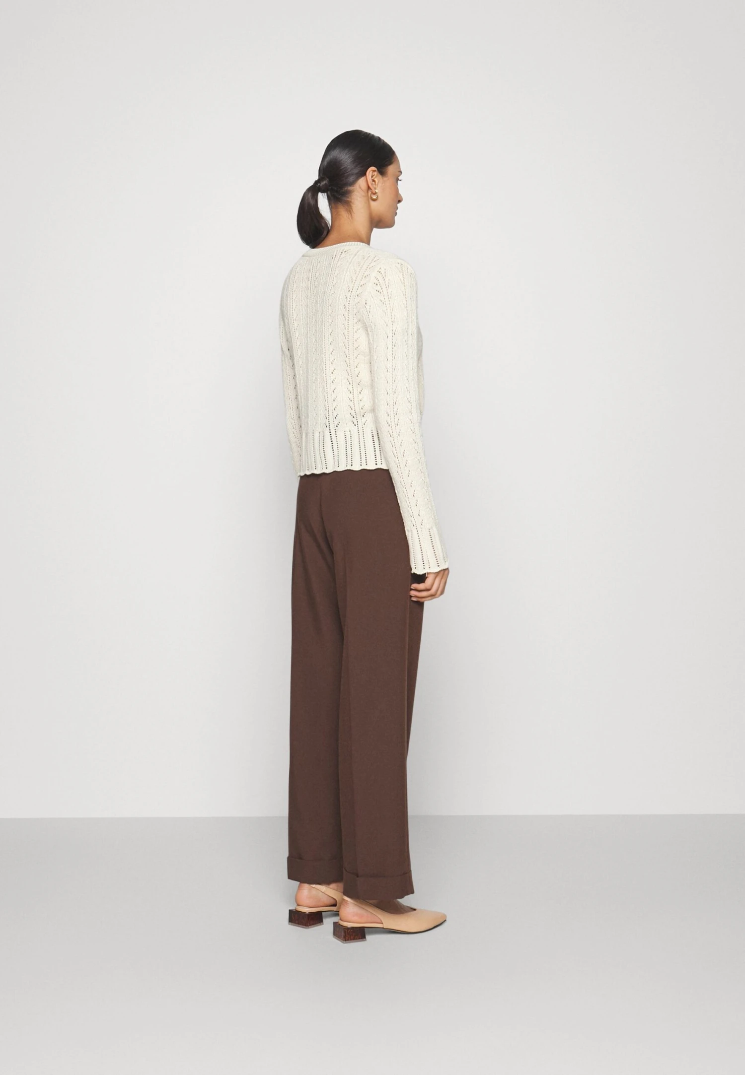 Anna Field Pointelle Bolero - Gilet - Offwhite 5 Anna Field Pointelle Bolero - Gilet - Offwhite – Image 3