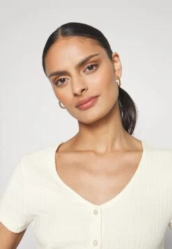 Anna Field Gilet - 003 - Off-White 11 Anna Field Gilet - 003 - Off-White -Anna Field 3d4fbf89205542e9b907ddcb11191d95