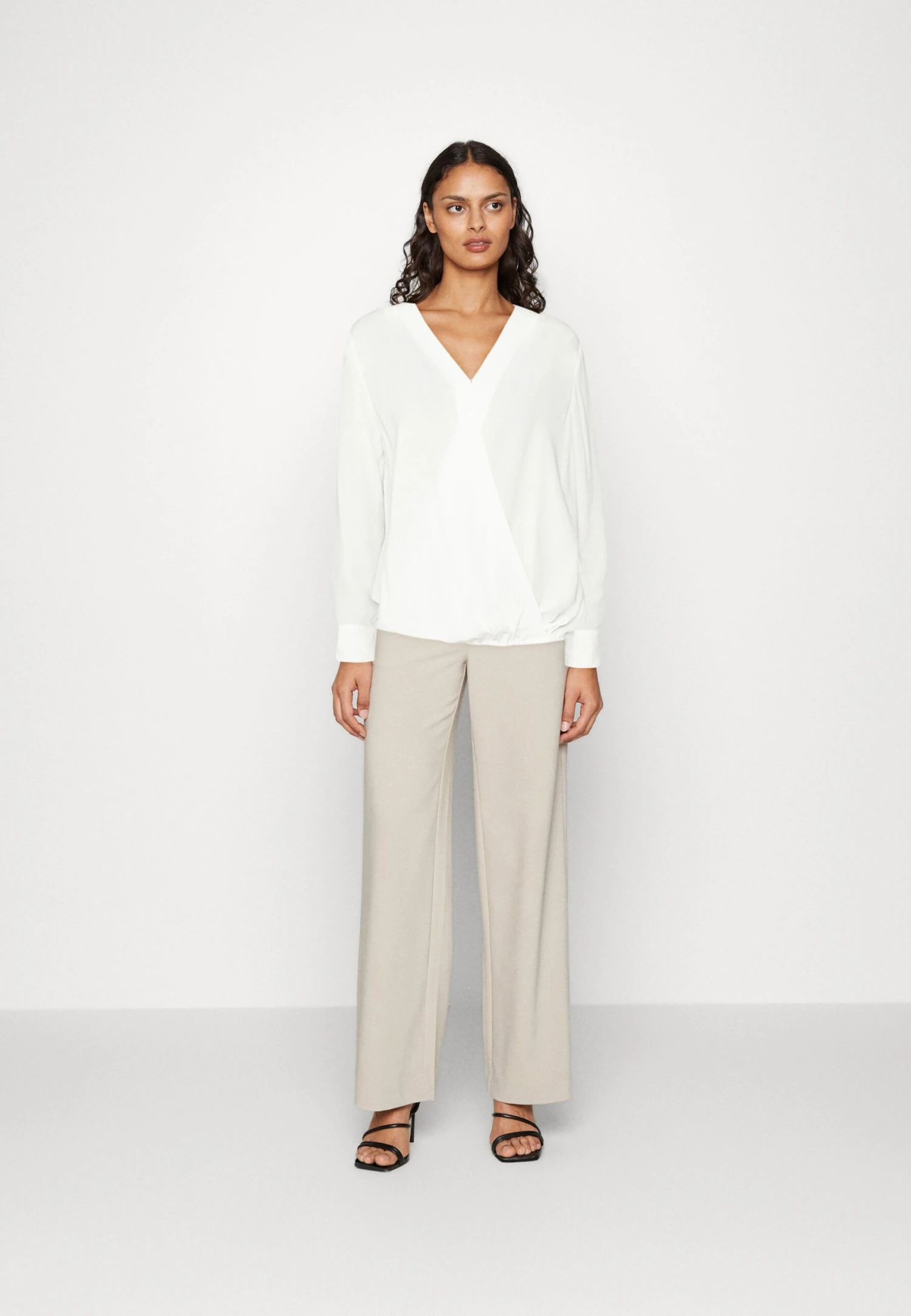 Anna Field Blouse - Off-White 4 Anna Field Blouse - Off-White â Image 2