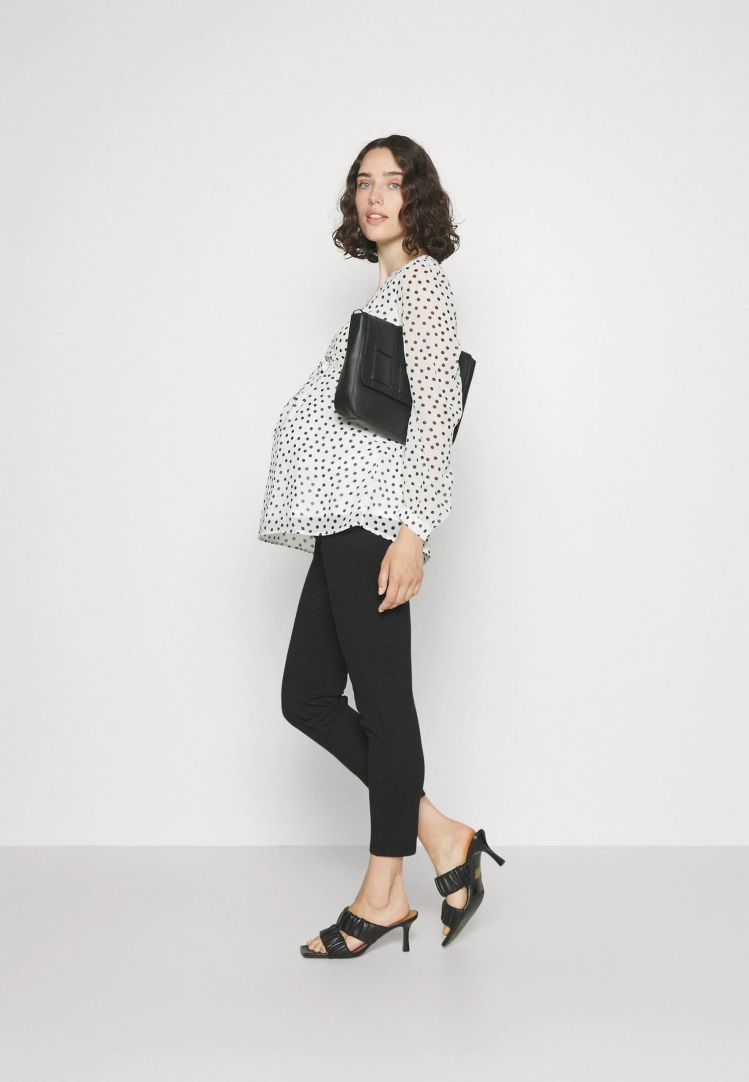 Blouse - White/Black 4 Blouse - White/Black â Image 2