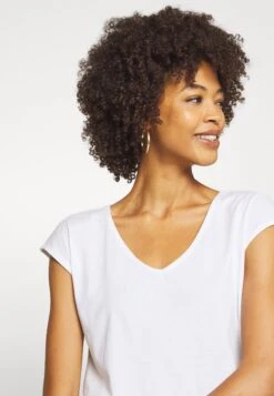 Anna Field Basic V Neck Drop Shoulder 2 Pack - T-Shirt Basique - Black/White -Anna Field 541bb86f04614ee6929738edd9b7a844