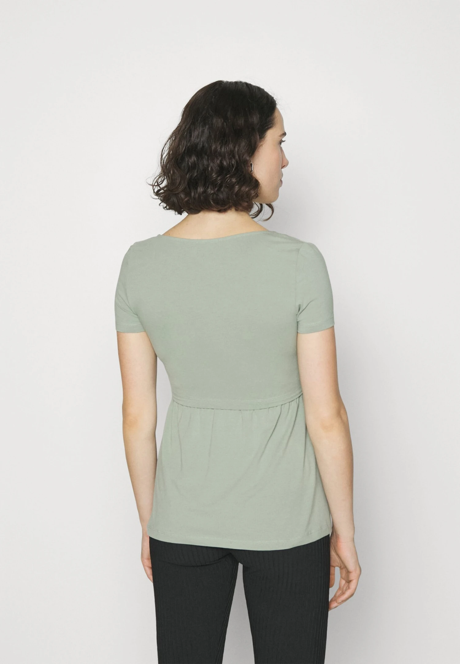 T-Shirt Basique - Light Green 5 T-Shirt Basique - Light Green – Image 3