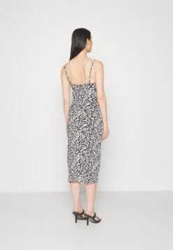 Anna Field Robe De Jour - Black/White 14 Anna Field Robe De Jour - Black/White -Anna Field 6d6347ed82d540fcb5b88dfbc868229e