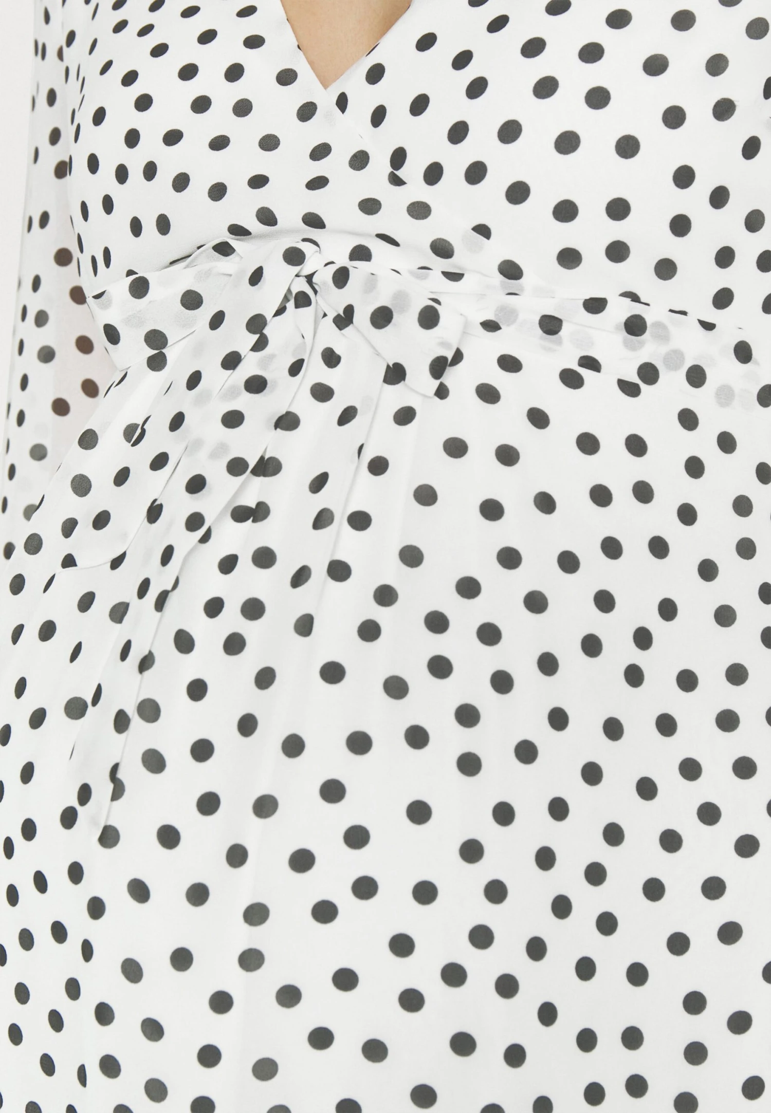 Blouse - White/Black 7 Blouse - White/Black â Image 5