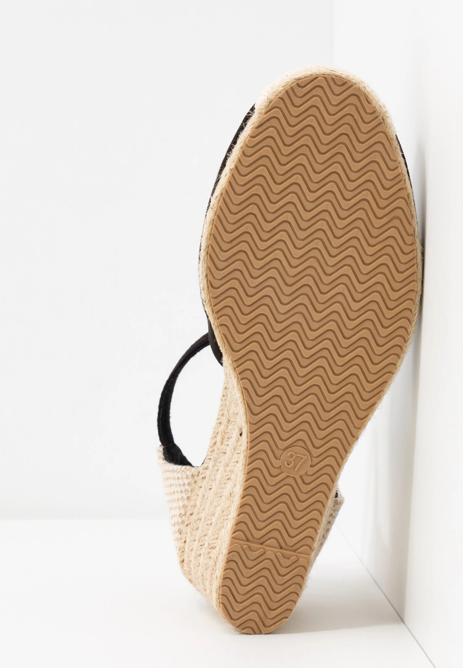 Escarpins Compensés - Black 9 Escarpins Compensés - Black – Image 7