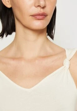 Anna Field Débardeur - Off-White 13 Anna Field Débardeur - Off-White -Anna Field 8a29d91b85e54b6b814758e1ee366ab0