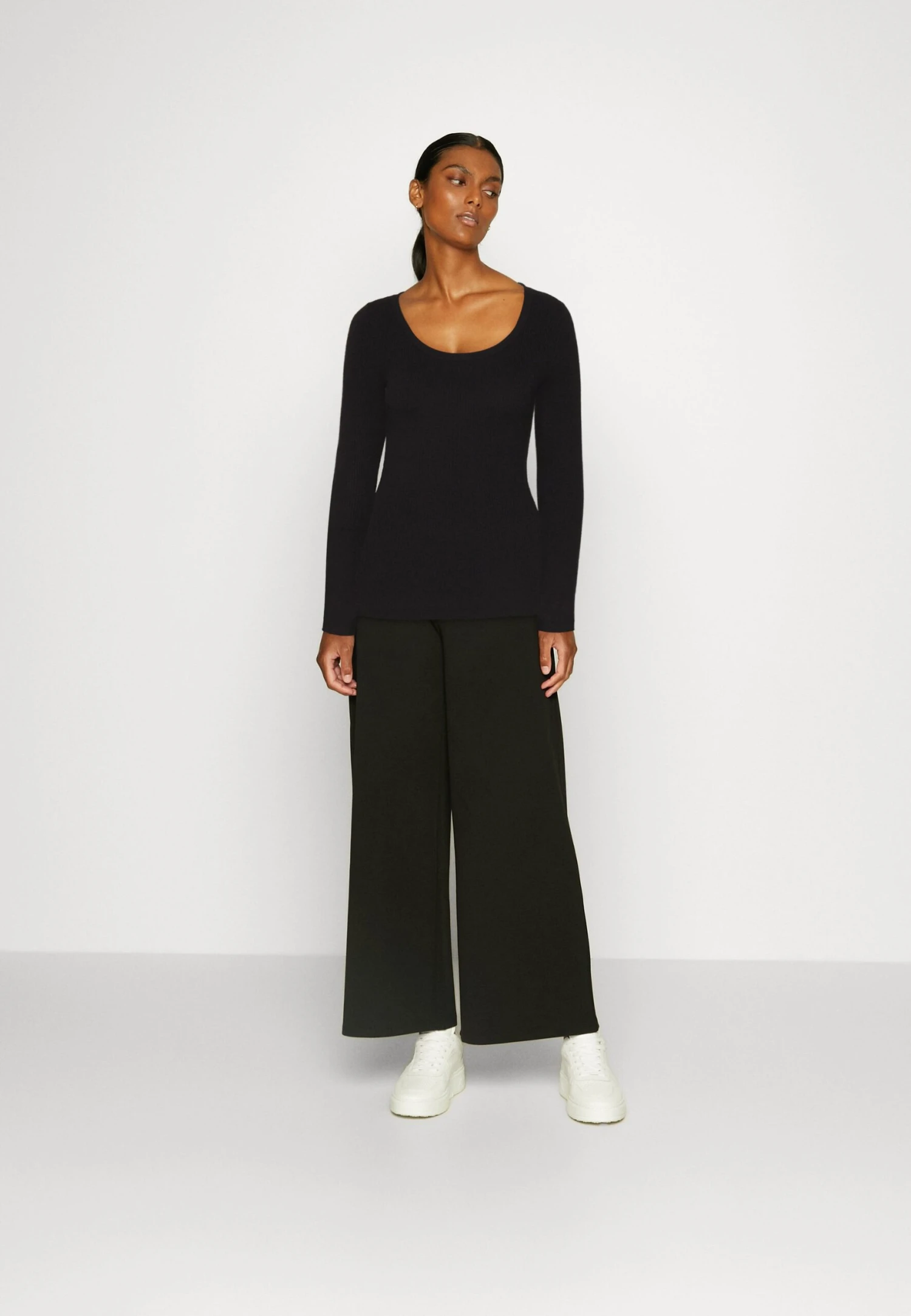 Anna Field Button Detail - Pullover - Black 4 Anna Field Button Detail - Pullover - Black – Image 2