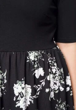 Robe De Jour - Black/Multi Coloured -Anna Field c41ee08622f9454883b179974c15fe47