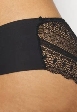 Anna Field Frolice 10Pp Short - Slip - Black 11 Anna Field Frolice 10Pp Short - Slip - Black -Anna Field db0701ab8c474f558d3b9d4f4cda0998