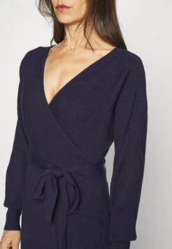Anna Field Wrap V Ausschnitt Mini Strickkleid Mit Gürtel - Robe Fourreau - Dark Blue 13 Anna Field Wrap V Ausschnitt Mini Strickkleid Mit Gürtel - Robe Fourreau - Dark Blue -Anna Field e5e6ad3fe28548f99a72b8609f628825